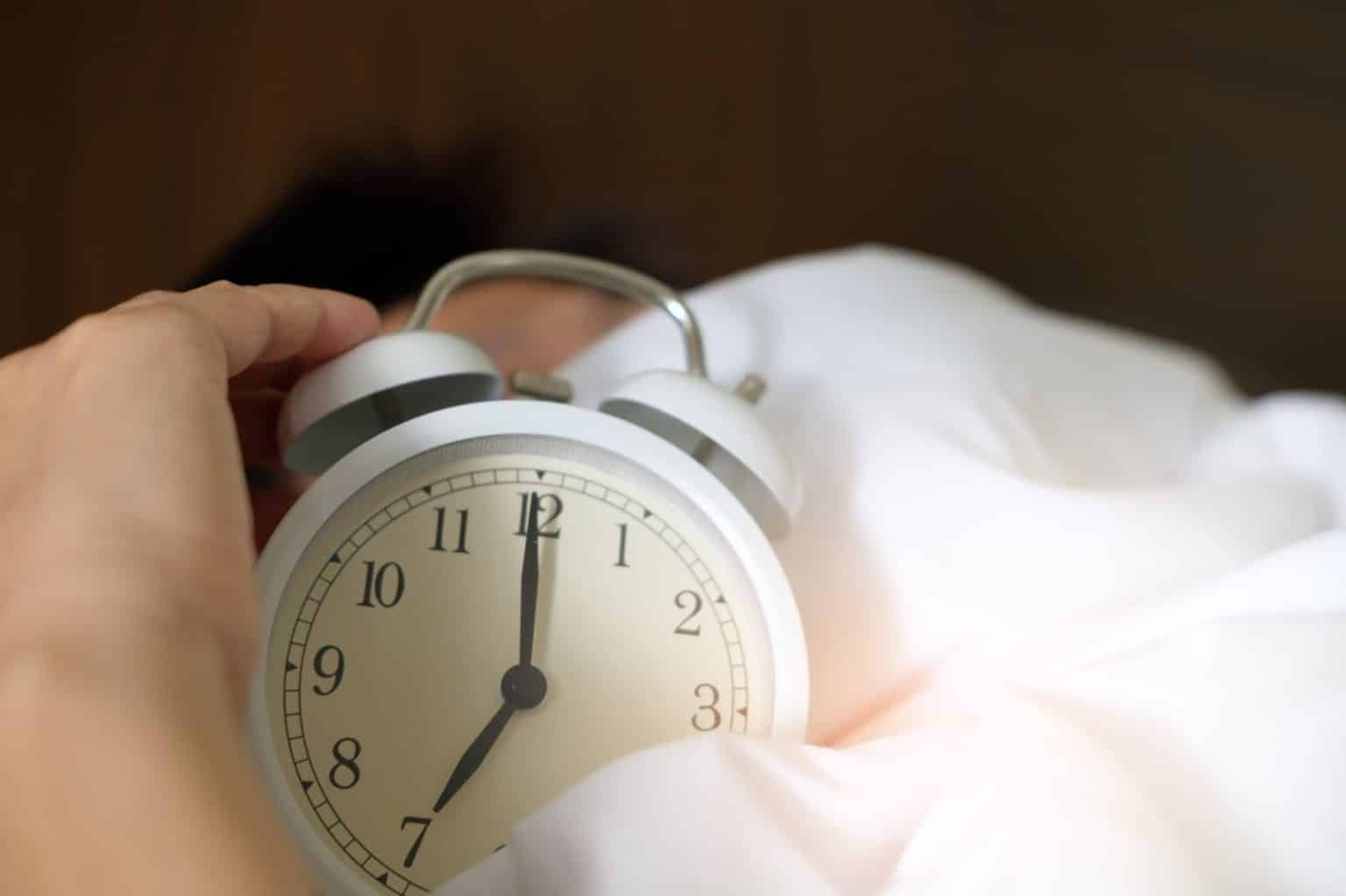 How To Stop Sleeping Through Alarms? Find Out What You Can Do Here